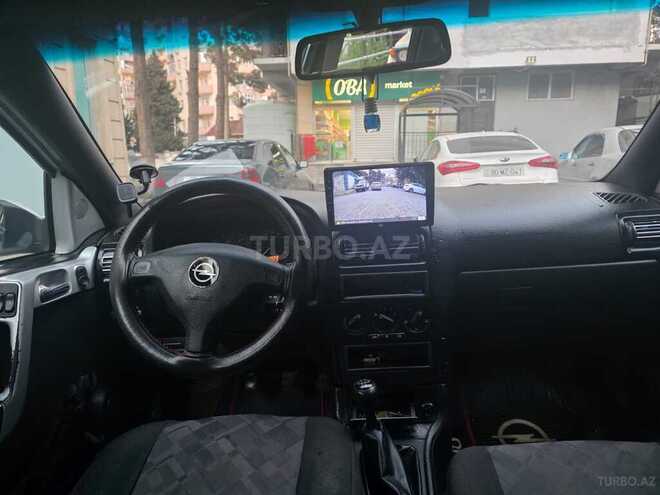 Opel Astra-2