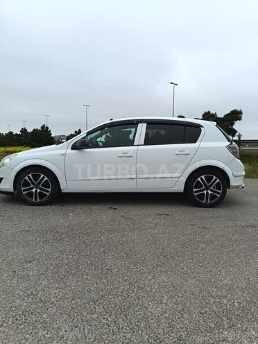 Opel Astra-2