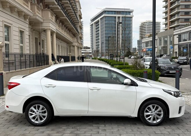 Toyota Corolla-5
