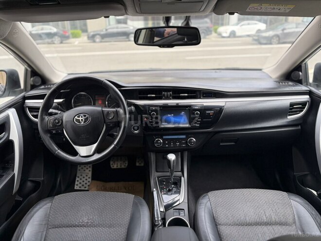 Toyota Corolla-10