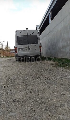 Ford Transit-2