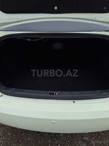 Hyundai Sonata-12