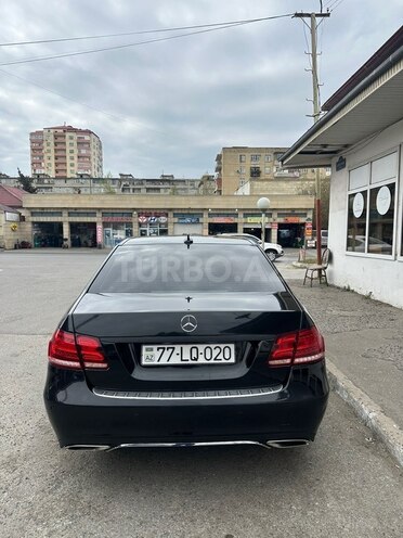 Mercedes E 220-6
