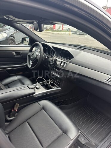 Mercedes E 220-9