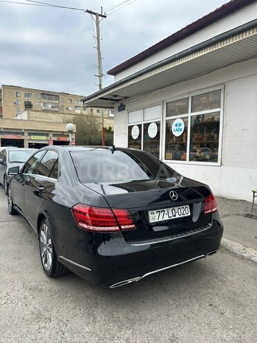 Mercedes E 220-4
