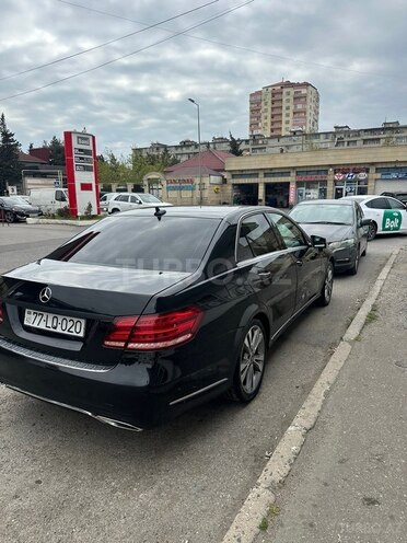Mercedes E 220-5