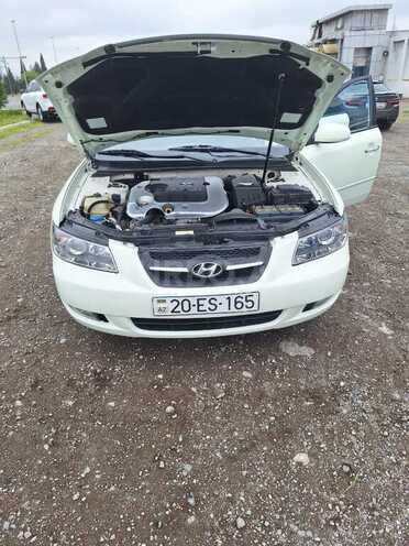 Hyundai Sonata-1