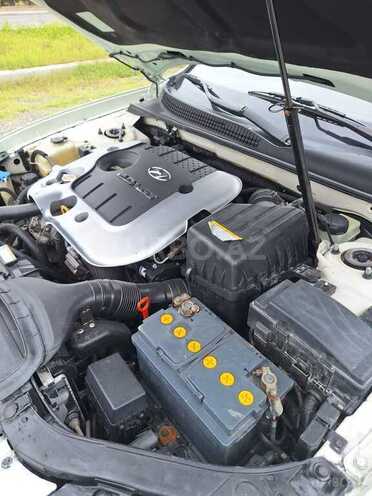 Hyundai Sonata-5