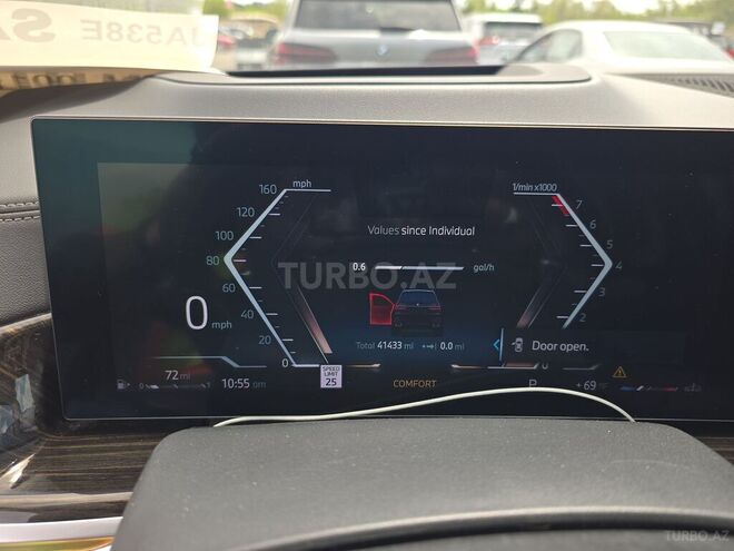 BMW X7-10