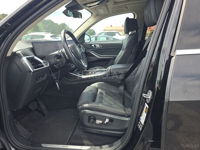 BMW X7-8