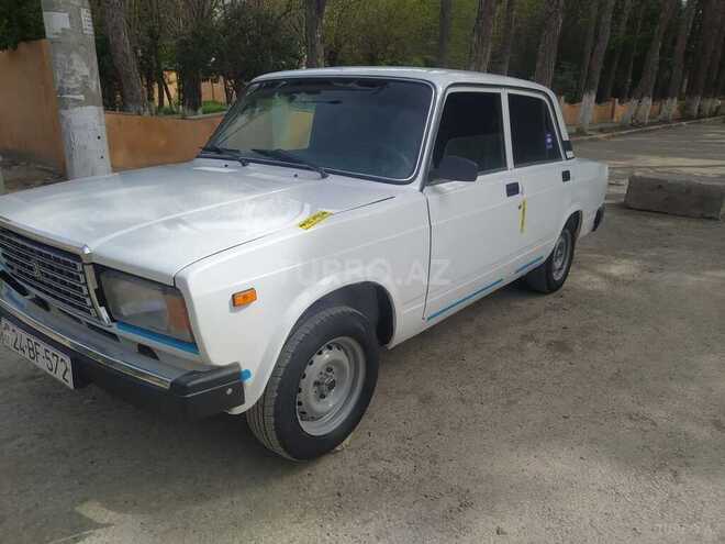 LADA (VAZ) 2107-15