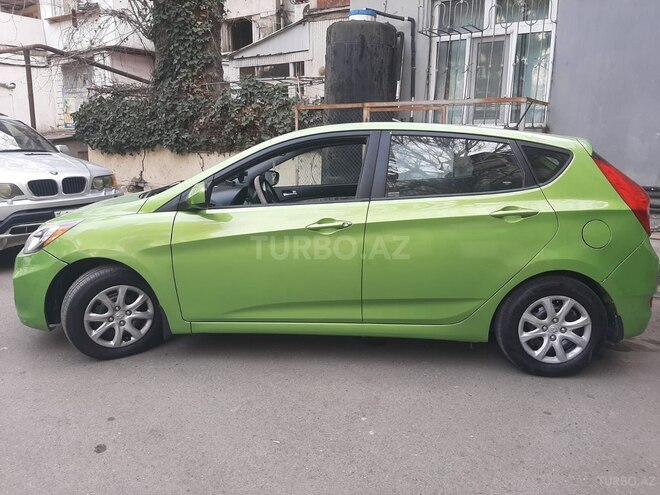 Hyundai Accent-3