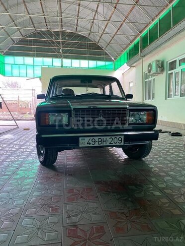 LADA (VAZ) 2107-1