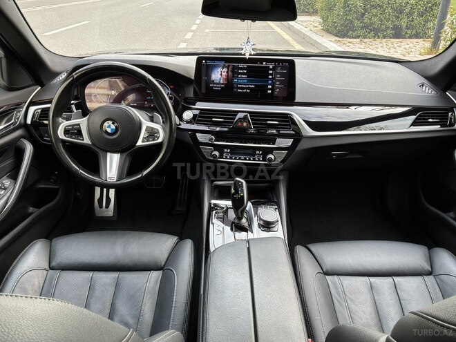 BMW 530e-7