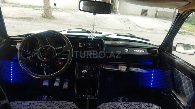 LADA (VAZ) 2107-4