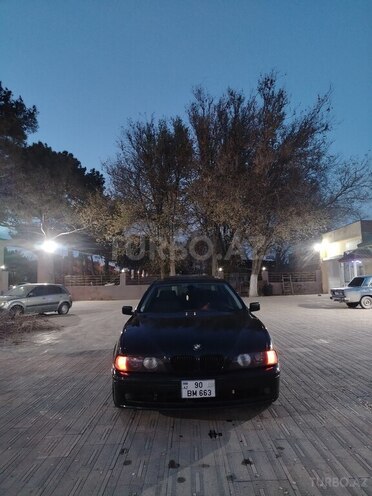 BMW 528-4