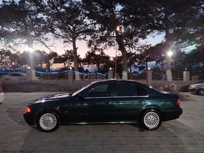 BMW 528-15