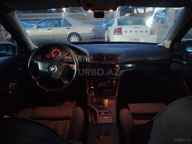 BMW 528-19