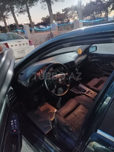 BMW 528-17