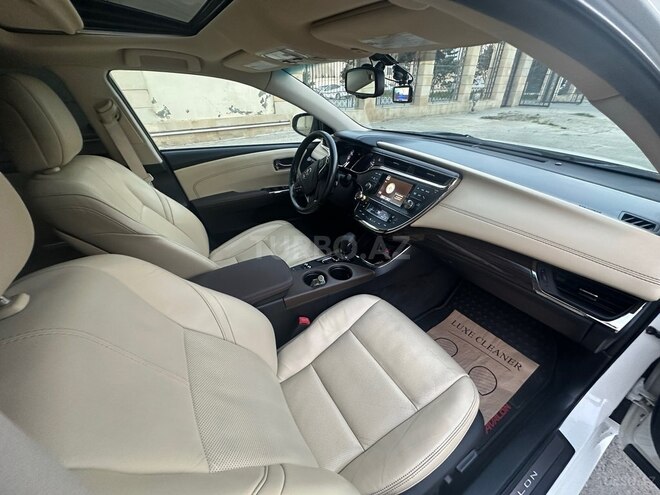 Toyota Avalon-8