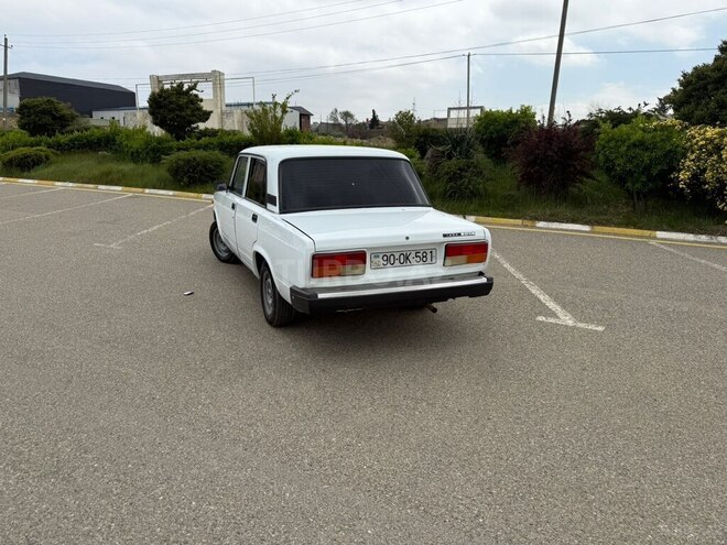 LADA (VAZ) 2107-4
