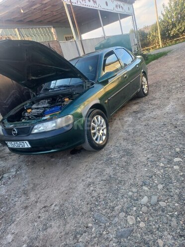 Opel Vectra-2