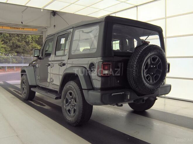 Jeep Wrangler-4