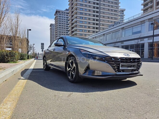 Hyundai Elantra-3