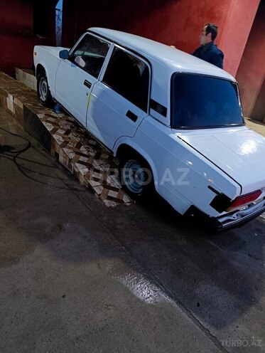 LADA (VAZ) 2107-10
