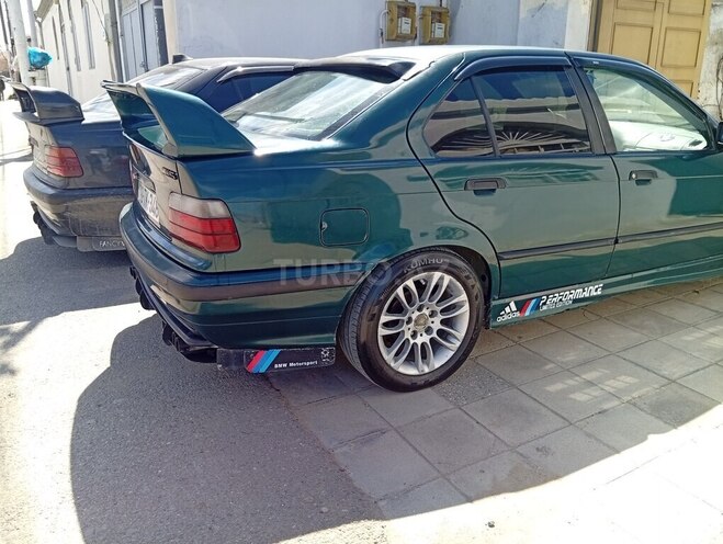 BMW 318-16