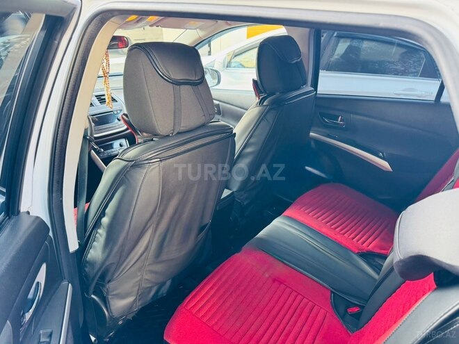 Suzuki SX4-8