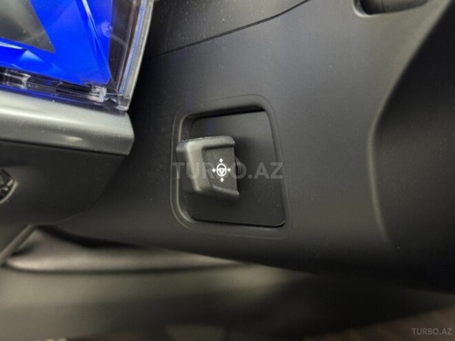 BMW i7-16