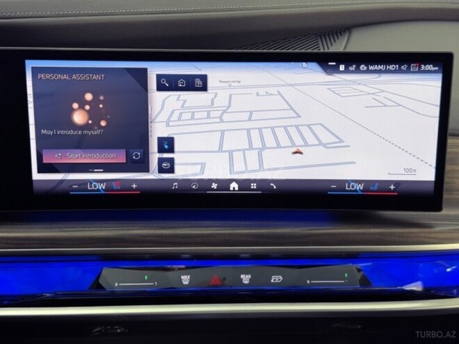 BMW i7-28