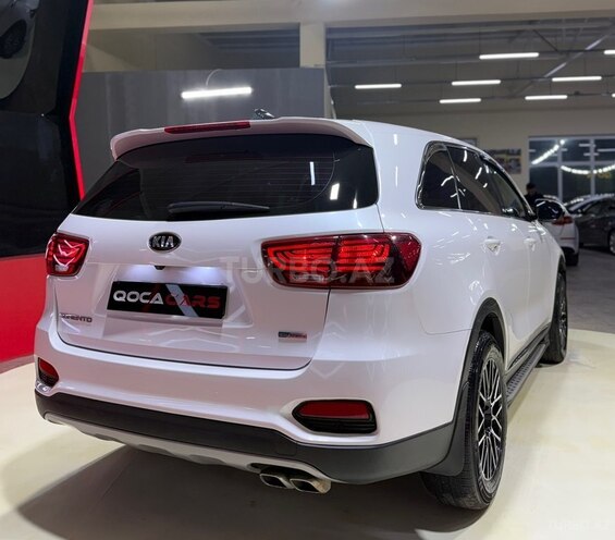 Kia Sorento-13
