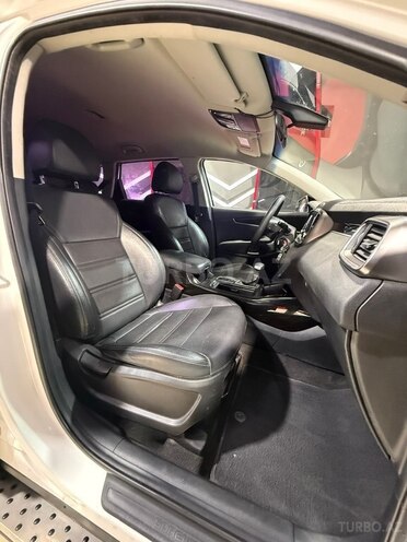 Kia Sorento-17