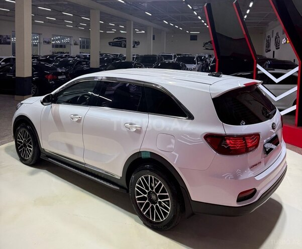 Kia Sorento-10