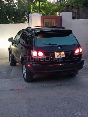 Lexus RX 300-12