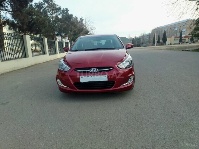 Hyundai Accent-9