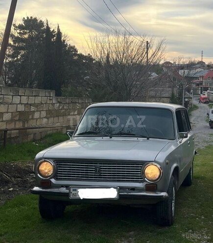 LADA (VAZ) 2102-4