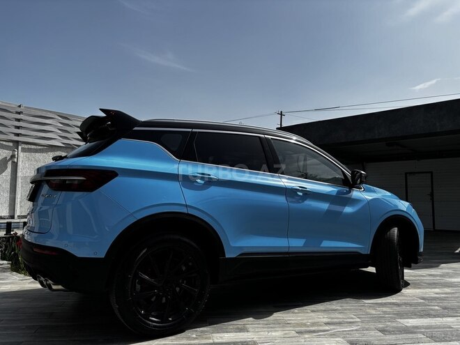 Geely Coolray-4