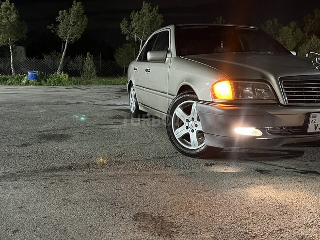 Mercedes C 230-3