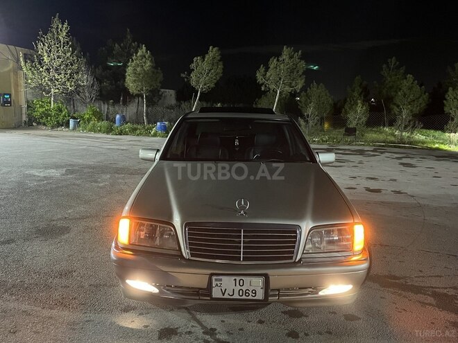 Mercedes C 230-1