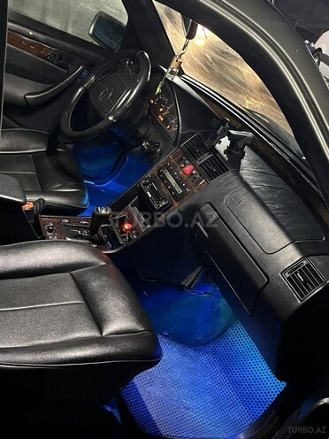 Mercedes C 230-11