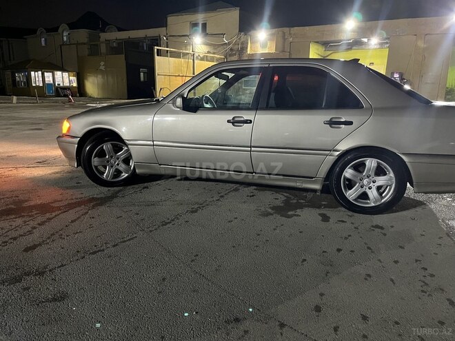 Mercedes C 230-6