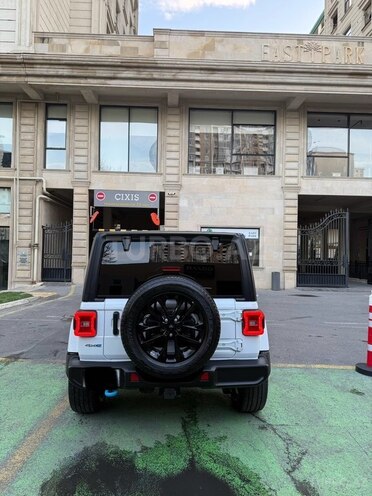 Jeep Wrangler-4