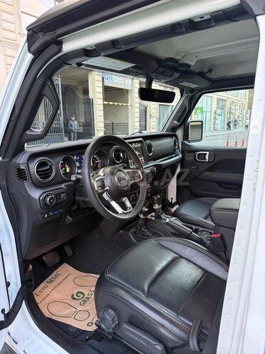 Jeep Wrangler-8