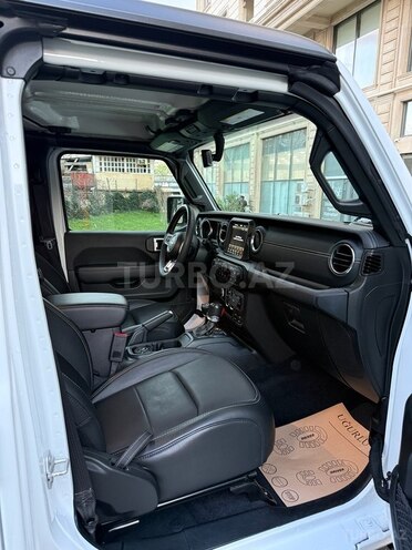 Jeep Wrangler-16