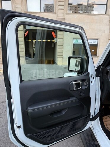 Jeep Wrangler-9