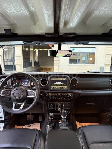 Jeep Wrangler-13