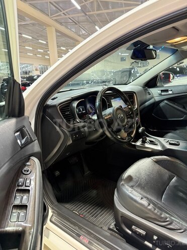 Kia Optima-14